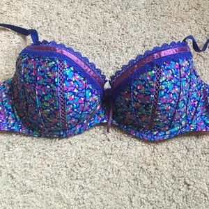 Candie's bra