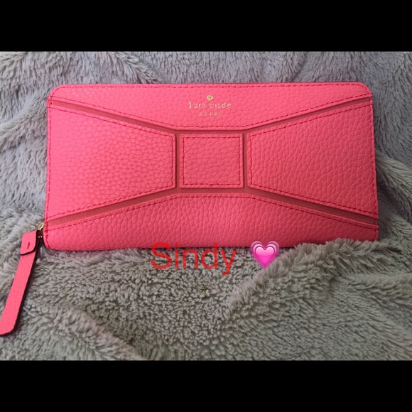 Kate Spade Wallet - Picture 2 of 4