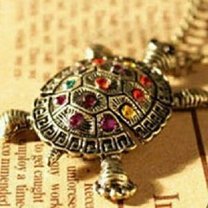 CUTE Multi color stones, turtle necklace