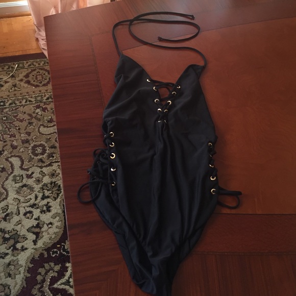 *END OF SUMMER SALE* black ONE PIECE Sz Large!!
