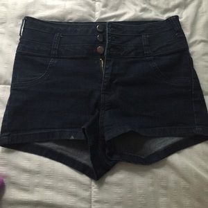 High wasted shorts