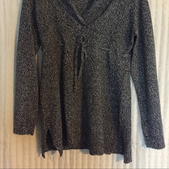 Sweater - Picture 3 of 3