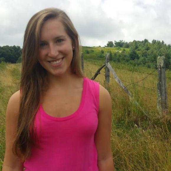Meet your Posher, Courtney