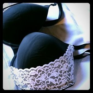 Victoria's Secret Intimates & Sleepwear - New VS Black Lace Bra 36 DD Victoria's Secret Intimates & Sleepwear - New VS Black Lace Bra 36 DD