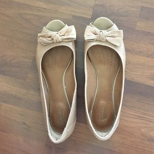 Clarks Nude open toe Flats
