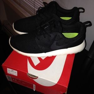Nike Roshe runs