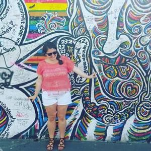 Meet your Posher, Whitney