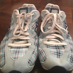 New Balance size 9.5