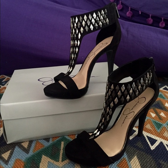 Jessica Simpson heel