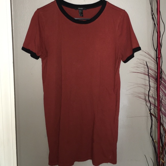 Red-orange t-shirt dress