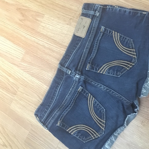 Hollister shorts - Picture 2 of 2