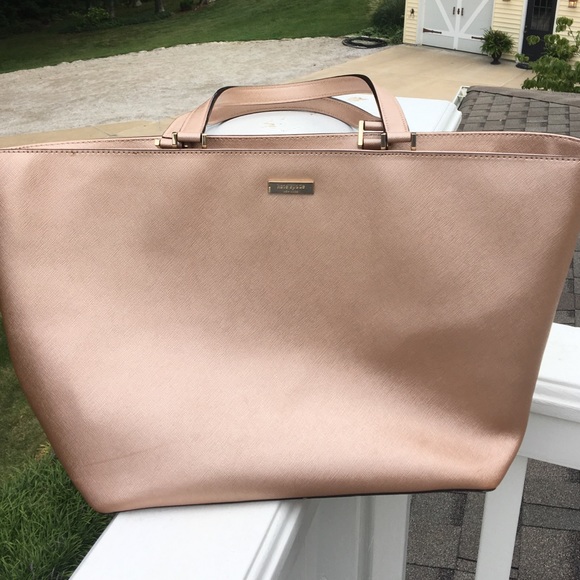 More pics of Kate spade purse