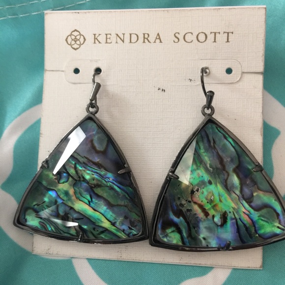 NWT Kendra Scott Earrings