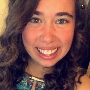 Meet your Posher, Hannah