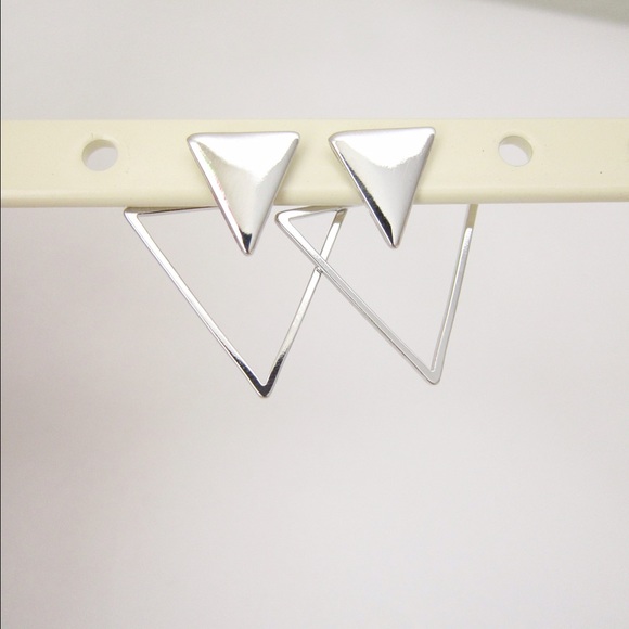 Metallic triangle earrings- Silver - Picture 1 of 4