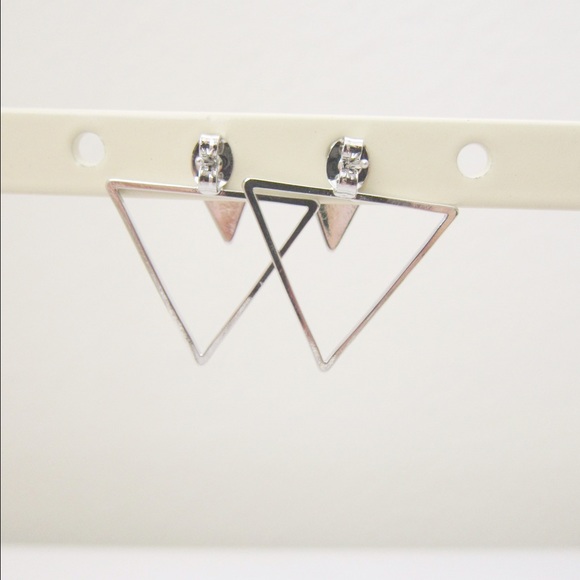 Metallic triangle earrings- Silver - Picture 4 of 4