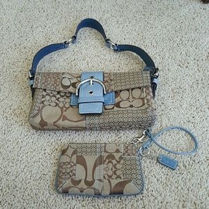 Coach purse with wristlet