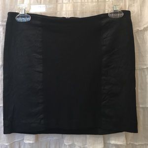 Alice + Olivia lamb skin mini skirt! Size 2