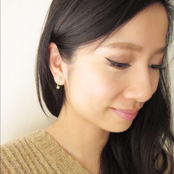 Jewel clover key studs- Gold - Picture 3 of 4