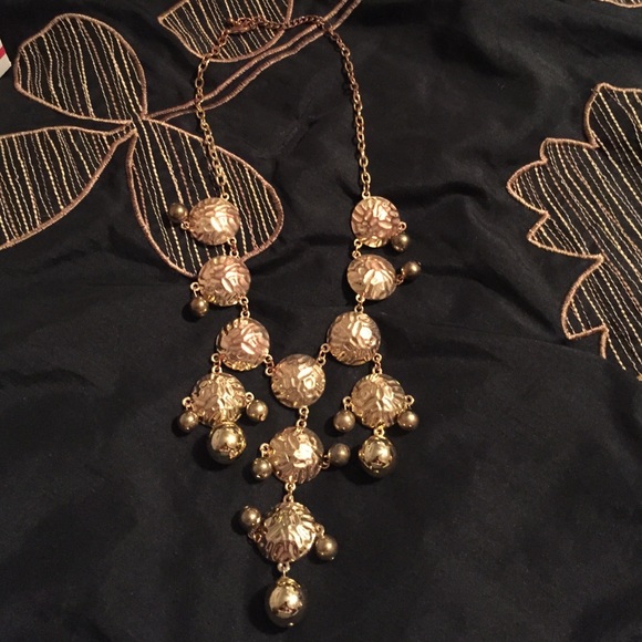 Charming Charlie gold bubble necklace