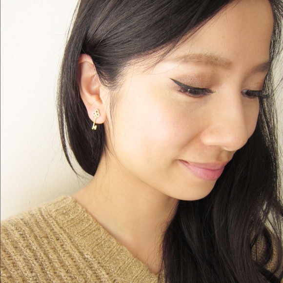 Jewel clover key studs- Silver - Picture 3 of 4