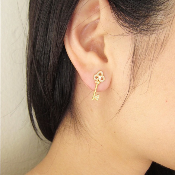 Jewel clover key studs- Silver - Picture 4 of 4