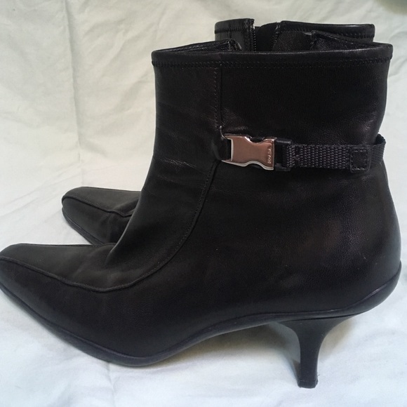 Boot - Picture 4 of 4