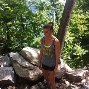 Meet your Posher, Liz