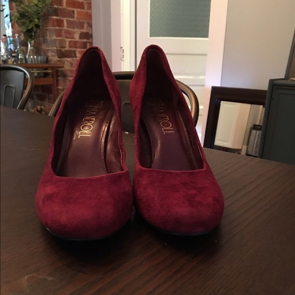 Size 8.5 suede wedges