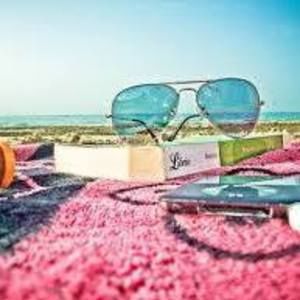 Meet your Posher, Angi