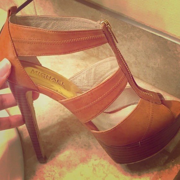 Michael Kors heels7 1/2