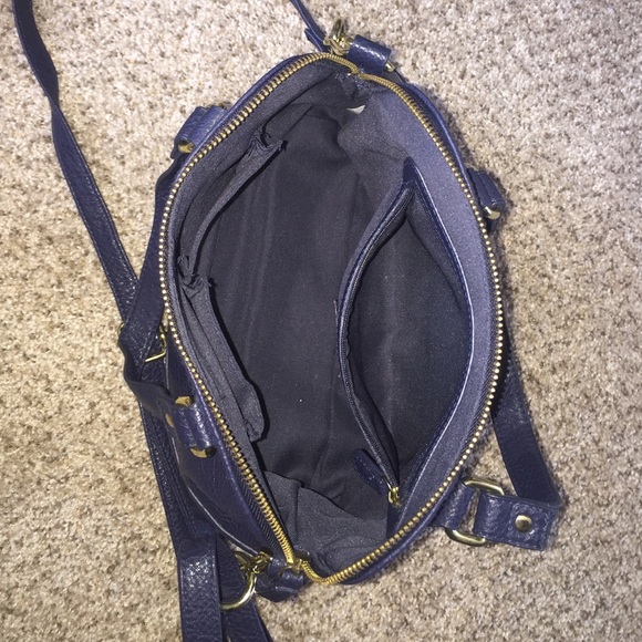 Cross body and handle purse - Picture 4 of 4