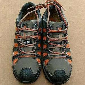 Men's CAT steel toed shoes