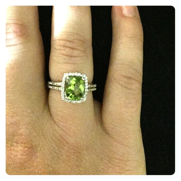 Peridot & Created White Sapphire ring