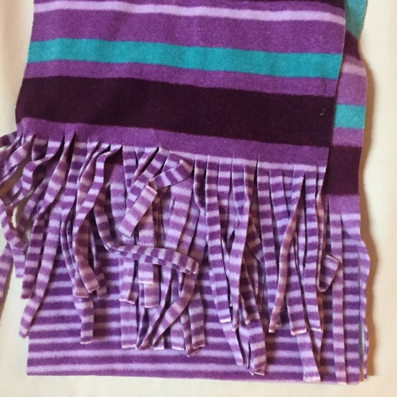 🎉LAST CALL🎉 Fleece Scarf - Picture 2 of 4