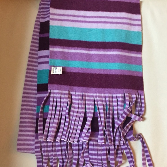 🎉LAST CALL🎉 Fleece Scarf - Picture 4 of 4