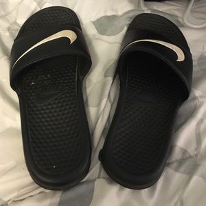 Nike slides