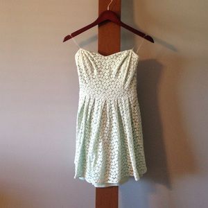 Mint Islet Sweatheart Dress