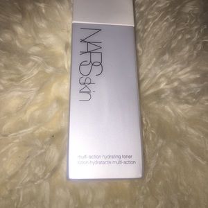 Mult-action Hydrating Toner (Brand New)