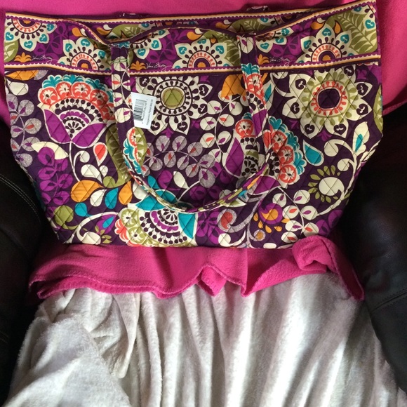 Vera Bradley Grand Tote Plum Crazy NWT
