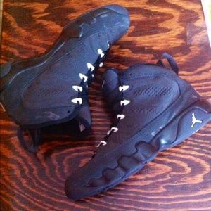 Jordán 9 retro Anthracite
