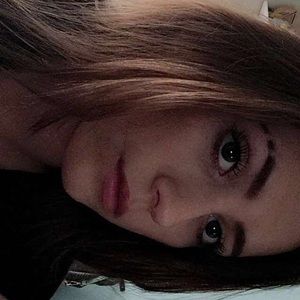 Meet your Posher, Genna