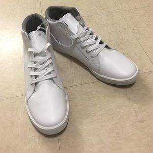 All White, Grey Trim Nautica Sneaker