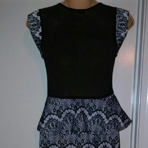 REDUCED 💁Love culture dress size Sml - Picture 3 of 4