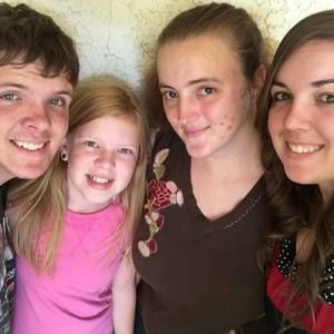 Meet your Posher, Robin