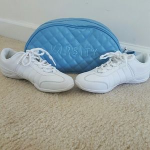 Varsity cheerleader shoes & bag