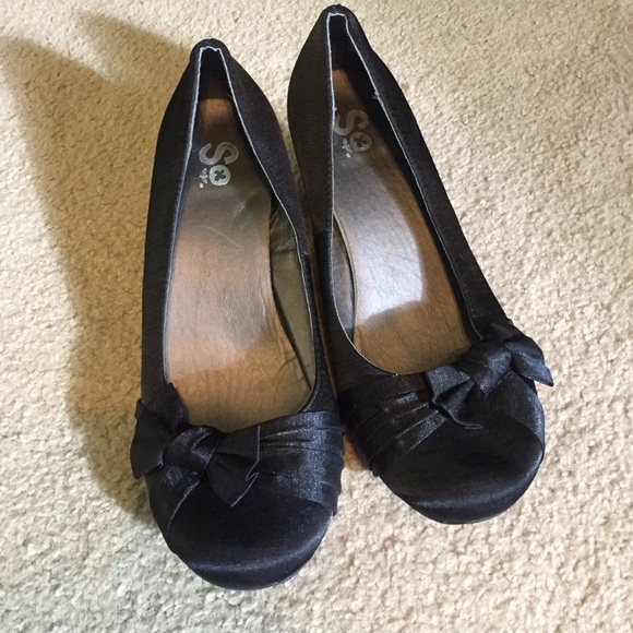 Black satin bow heels