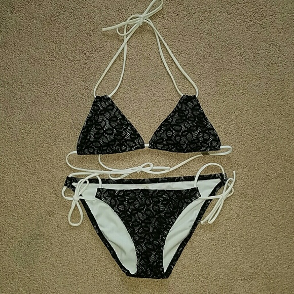 VS lace bikini