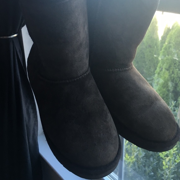 Emu Boots
