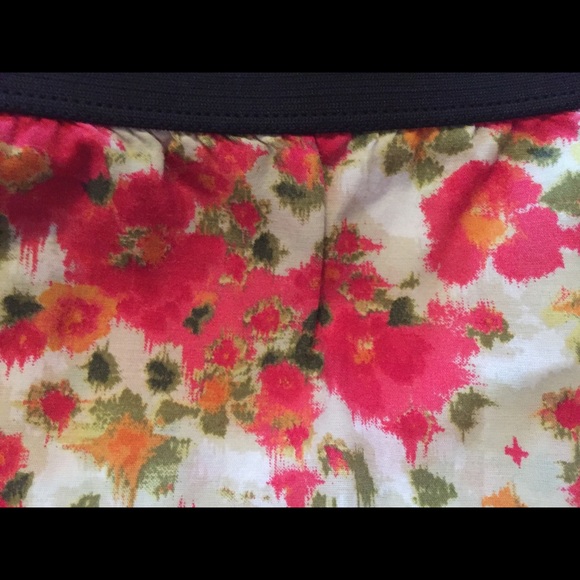 Jessica Simpson floral ruffle skirt - Picture 2 of 4